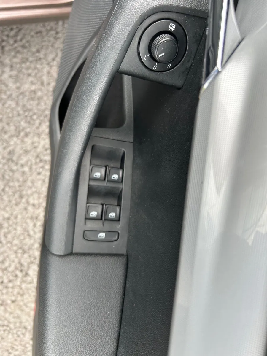 Skoda Octavia 2016 - Image 4