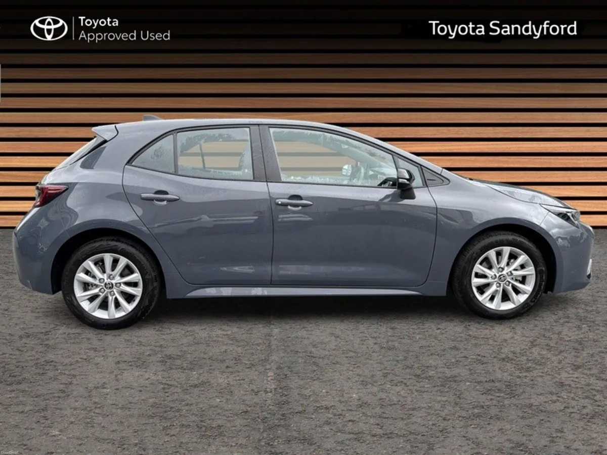 Toyota Corolla HYBRID LUNA HATCHBACK // REAR CAMER - Image 3