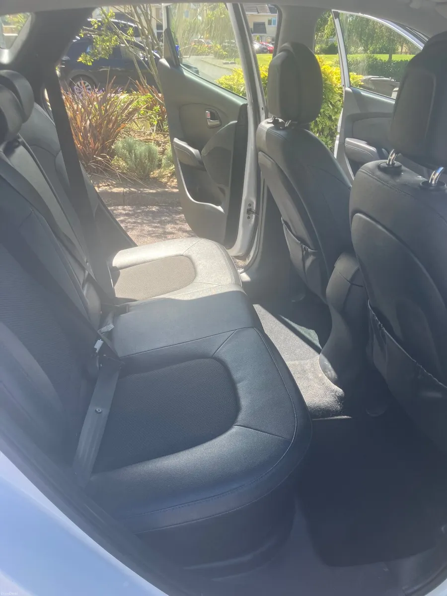 Hyundai ix35 2015 Comfort class. Low mileage. - Image 6