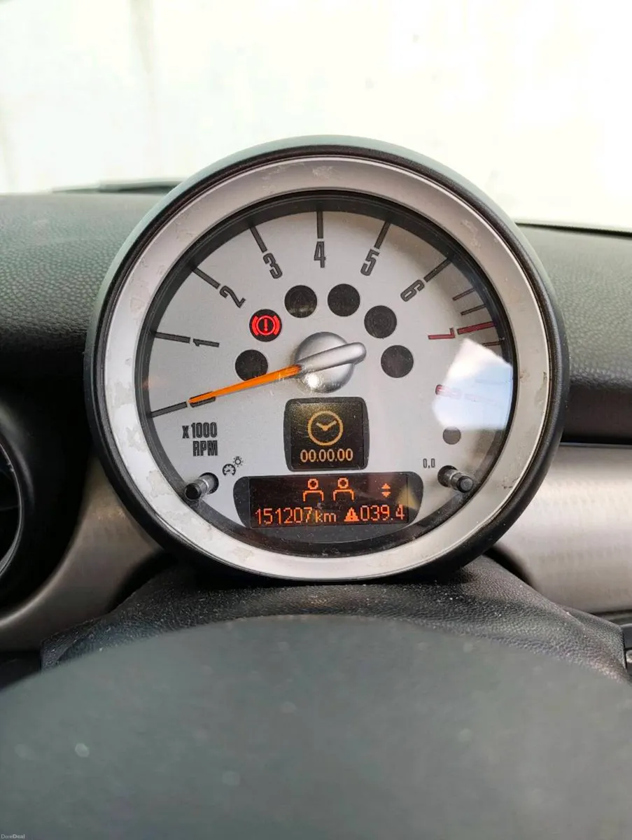 2009 mini Cooper 1.6 petrol new NCT - Image 3