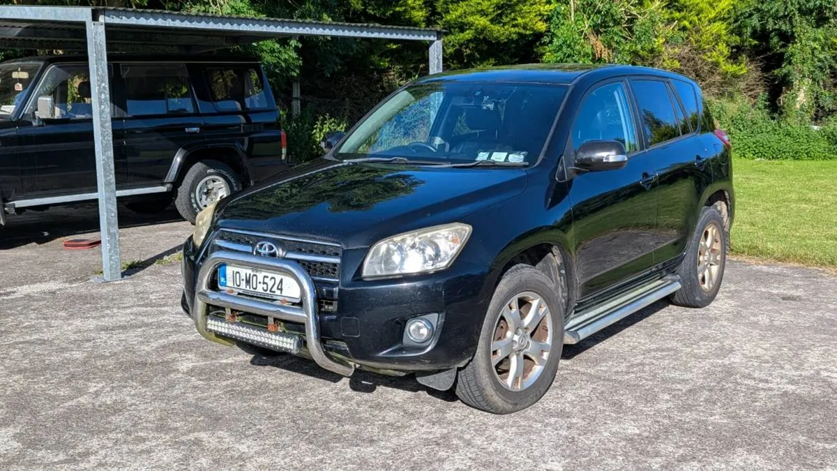 2010 Toyota RAV4 2.2 D-4D 4WD | Leather | Towbar - Image 3