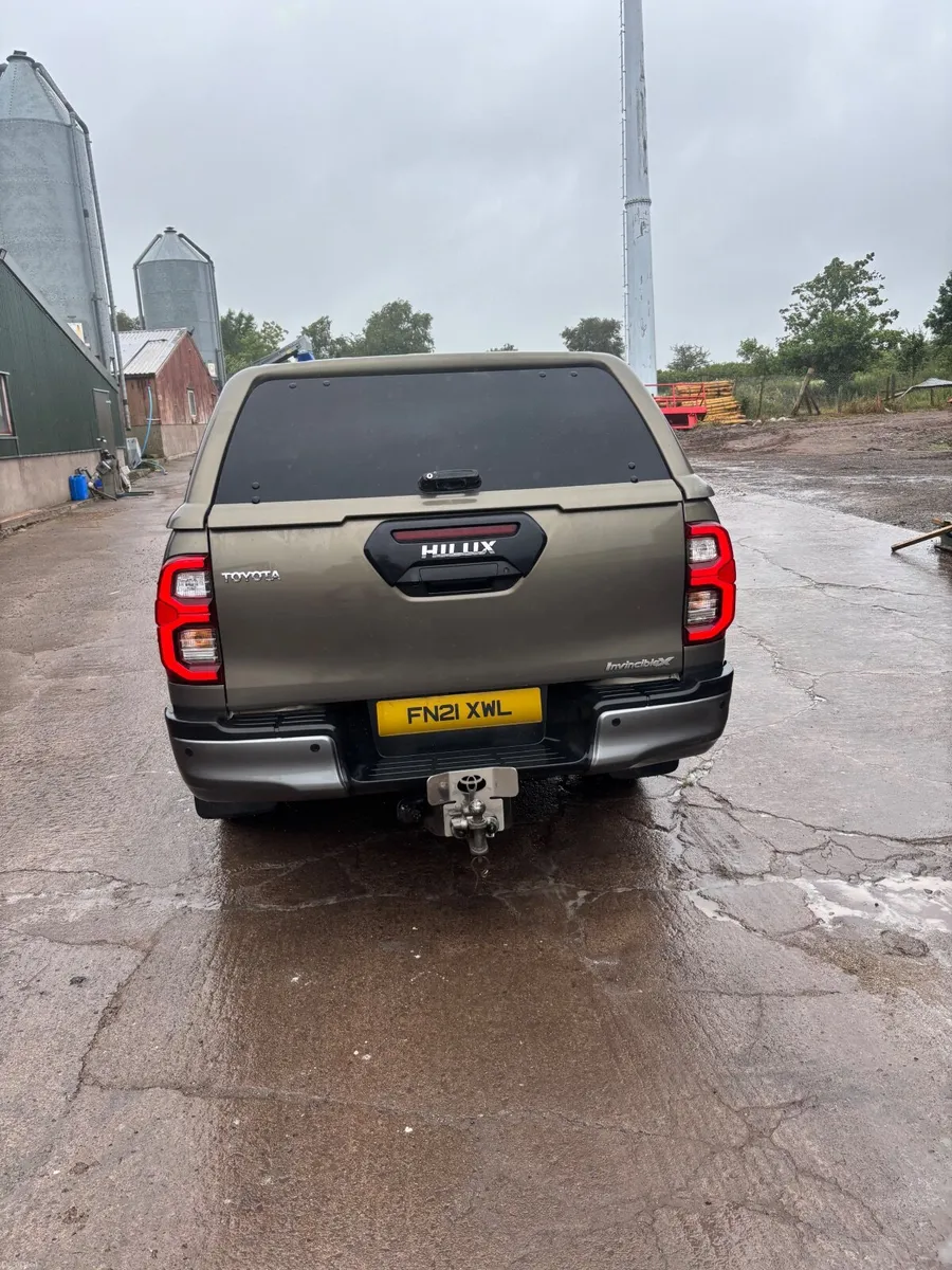 Toyota Hilux 2021 - Image 3