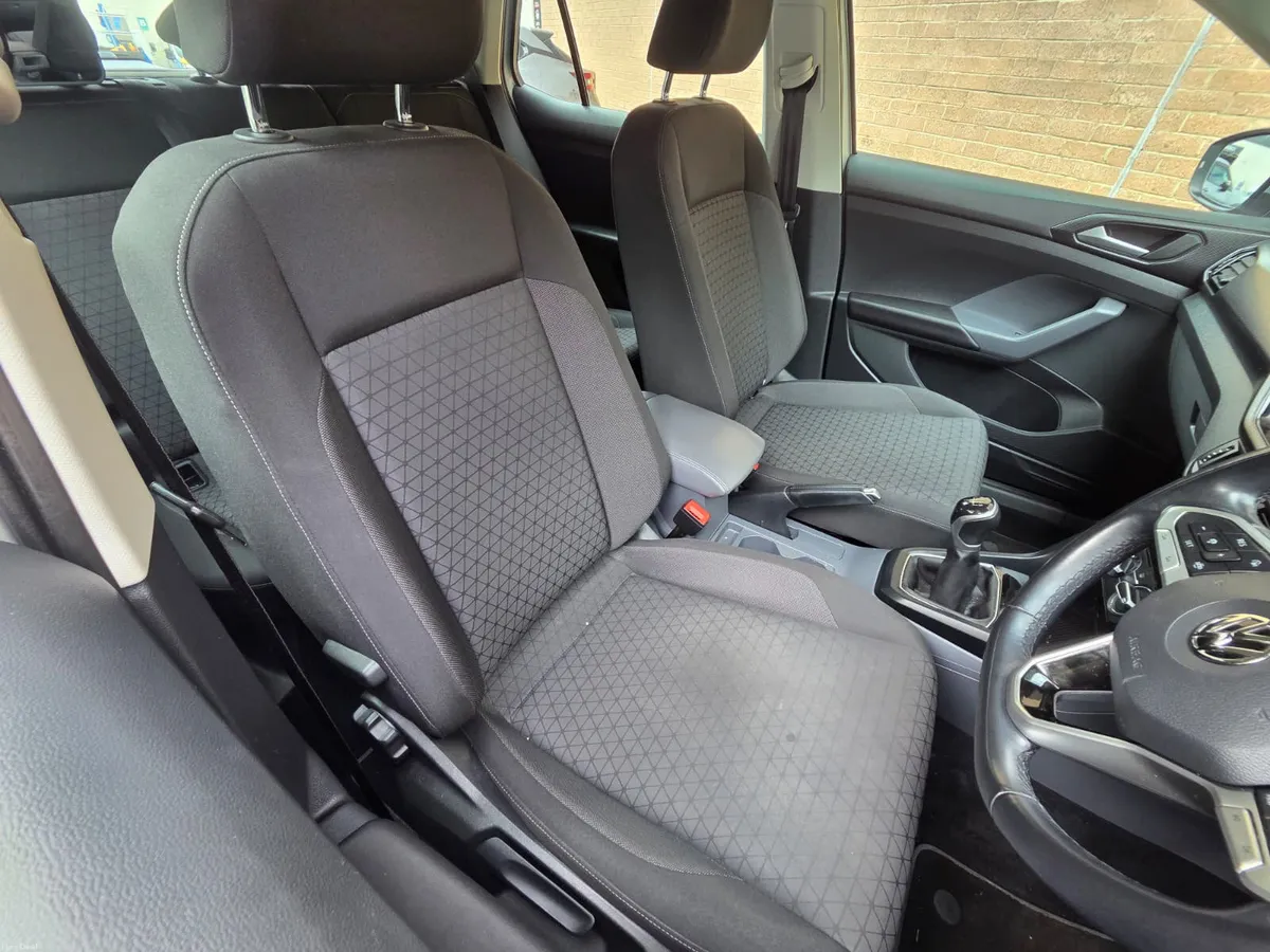 Volkswagen T-Cross 2020 - Image 6