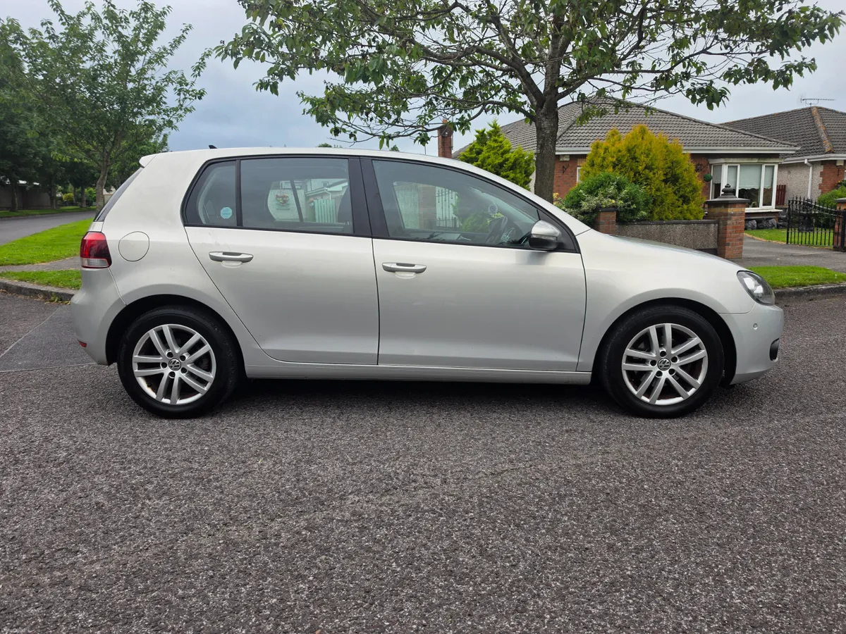 Volkswagen Golf 1.6 diesel ( NCT and TAX ) !! - Image 4