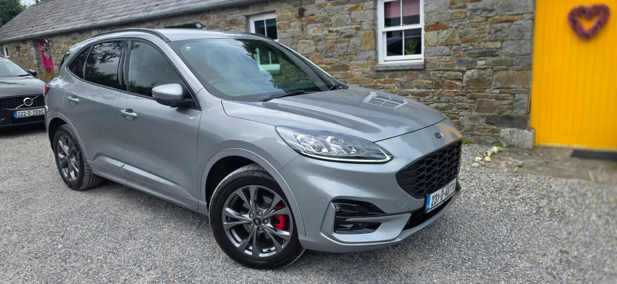 Ford Kuga 2023 ST LINE PREMIUM PHEV - Image 1