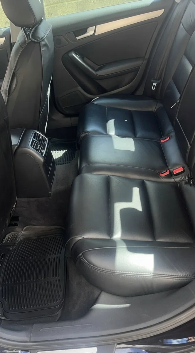 2012 Audi A4 - Image 4