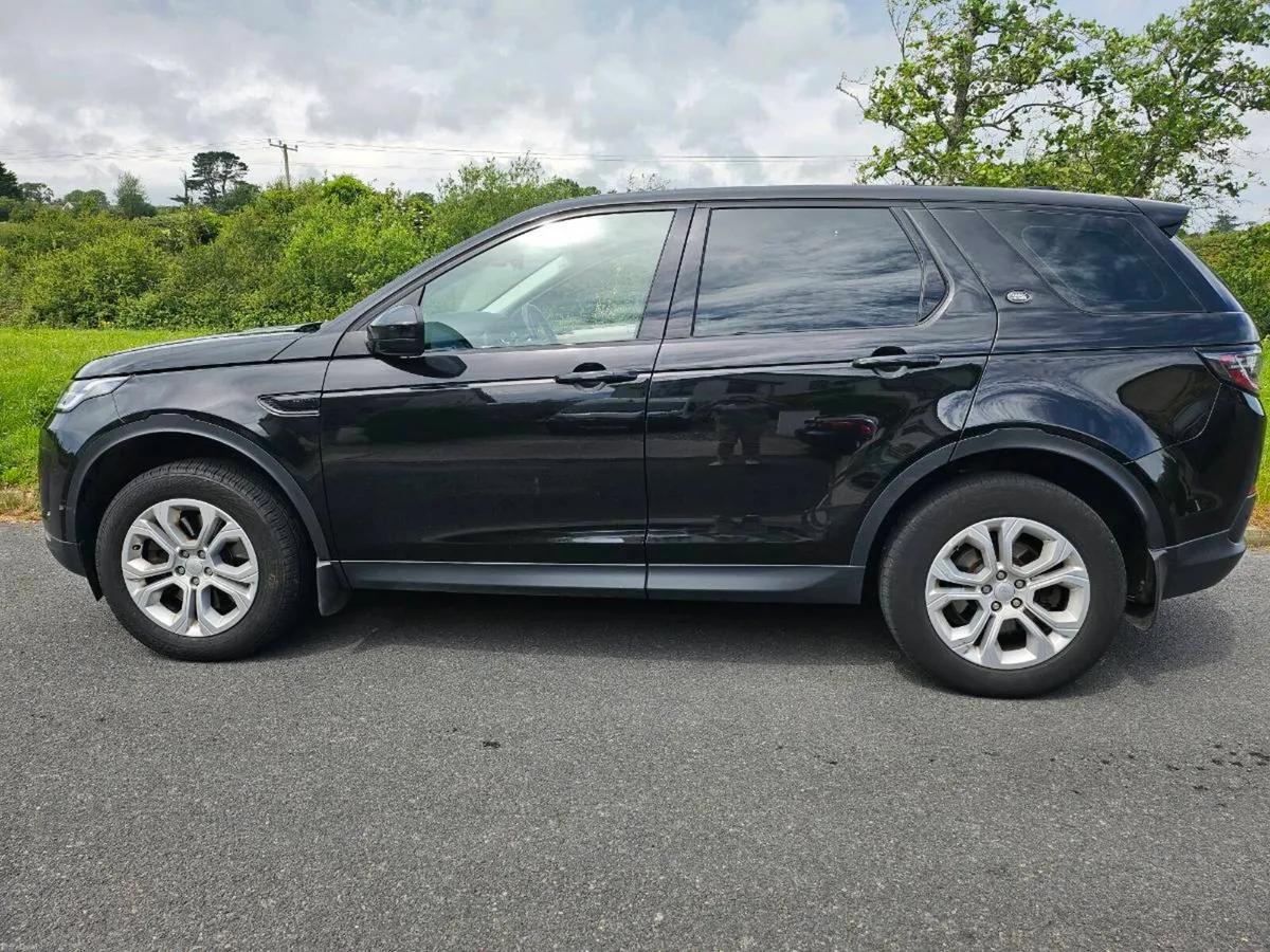 Land Rover Discovery Sport 2.0 D.. 7 seater - Image 2