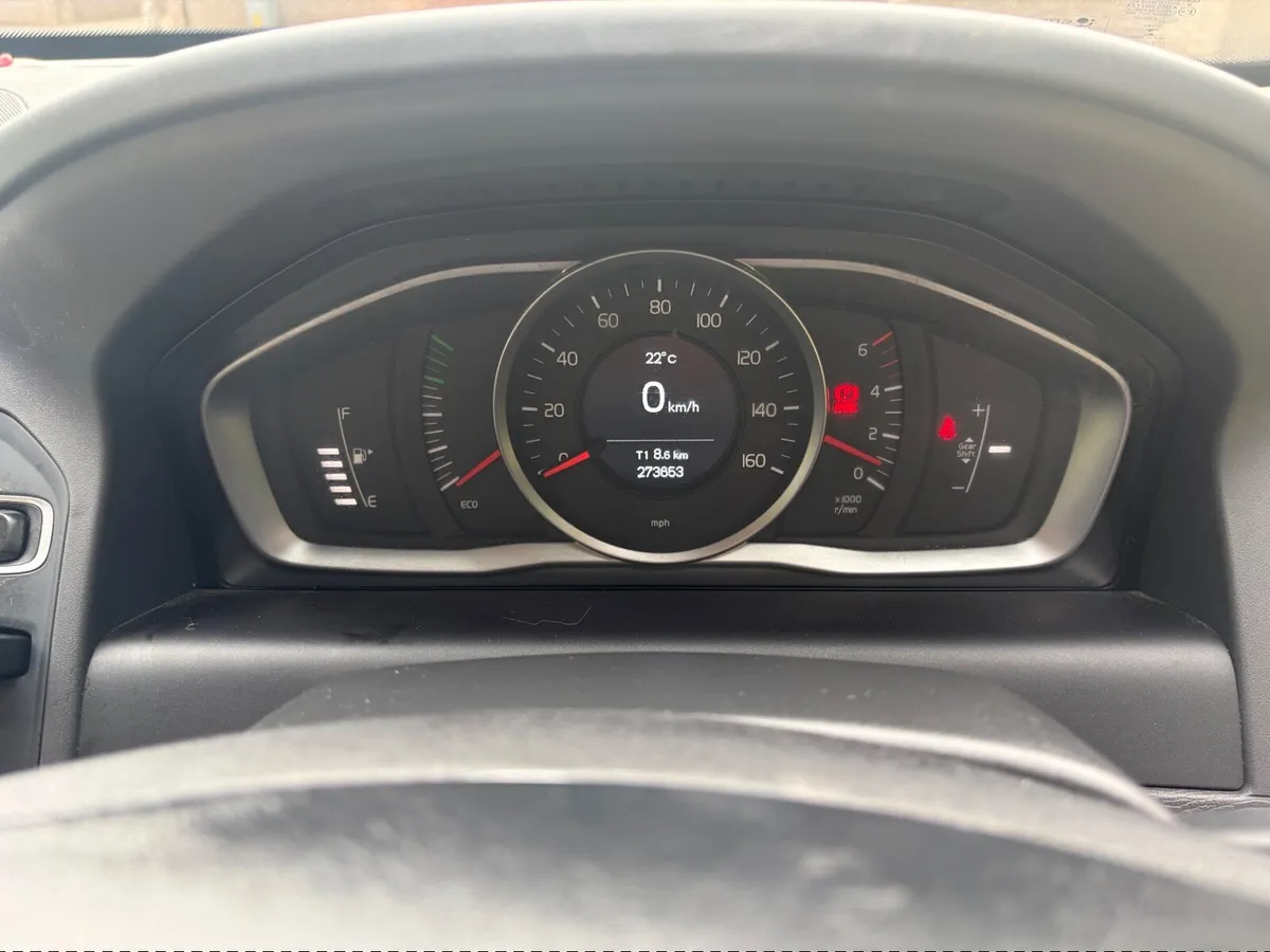 Volvo XC60 2017 - Image 3