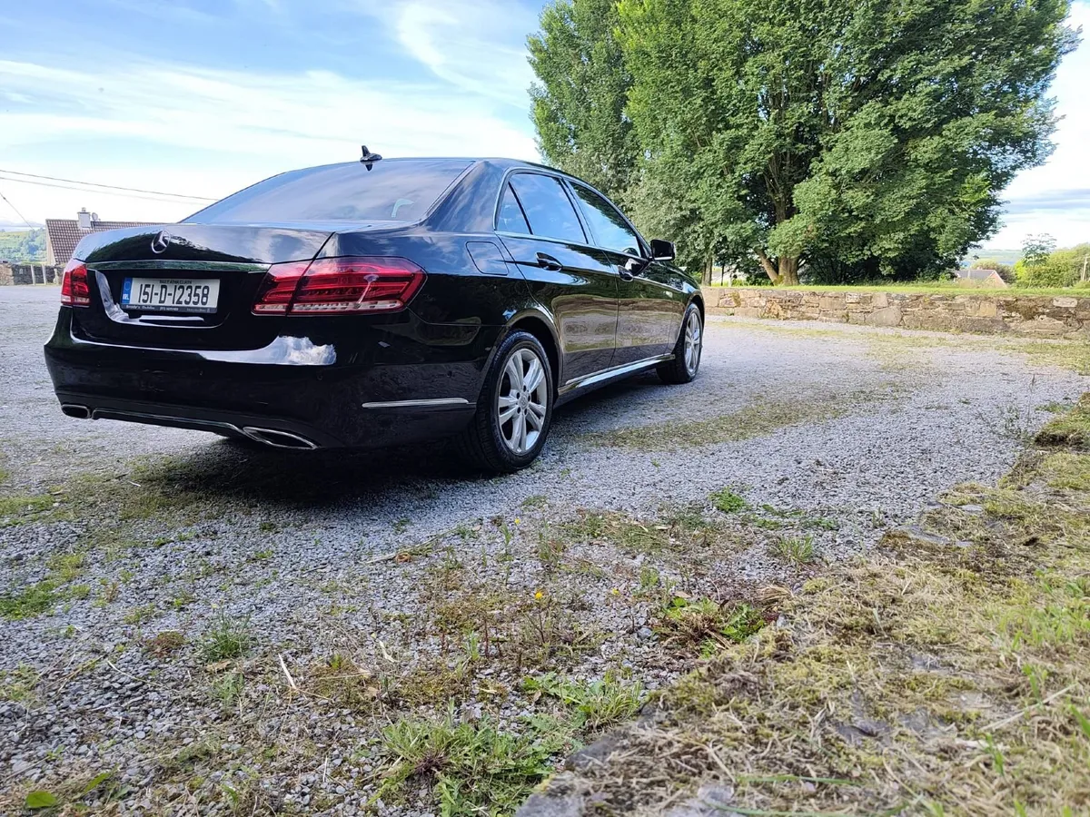 Mercedes-Benz E-Class 2015 - Image 4