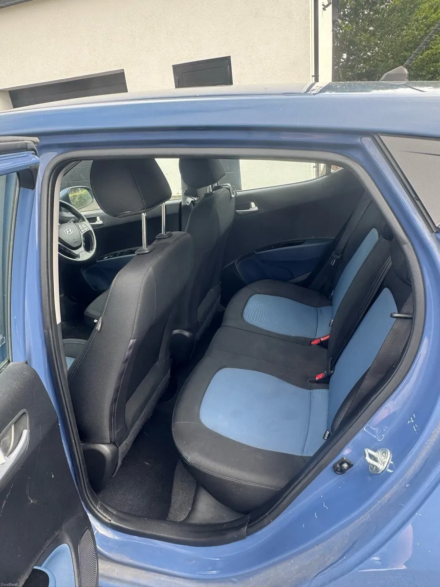 Hyundai I10 Deluxe Edition - Image 4