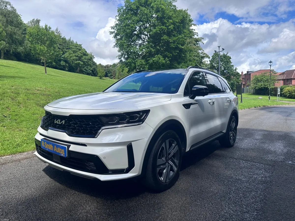 Kia Sorento 2023 - Image 2