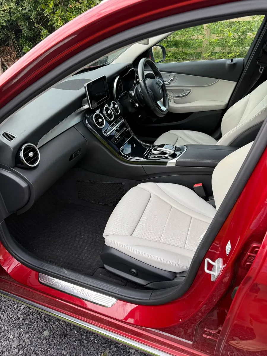 Mercedes C350e Estate Hybrid - Image 6
