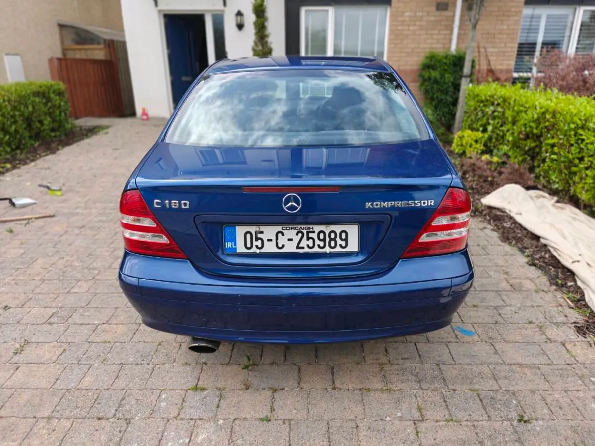 Mercedes C180 Kompressor 2005 Low Mileage - Image 3