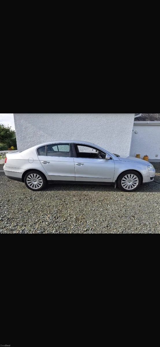 Volkswagen Passat 2009 - Image 3
