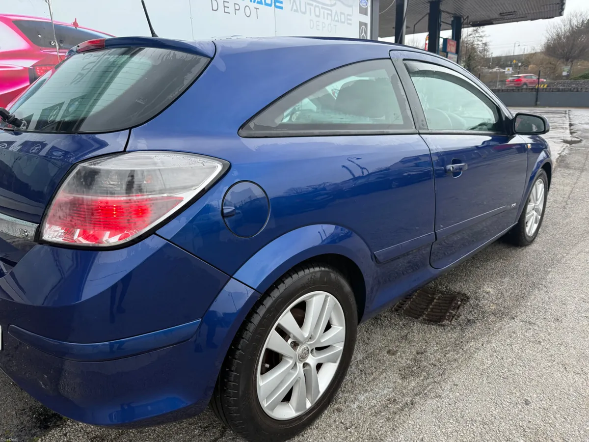 OPEL ASTRA AUTOMATIC NCT 5/27 - Image 5