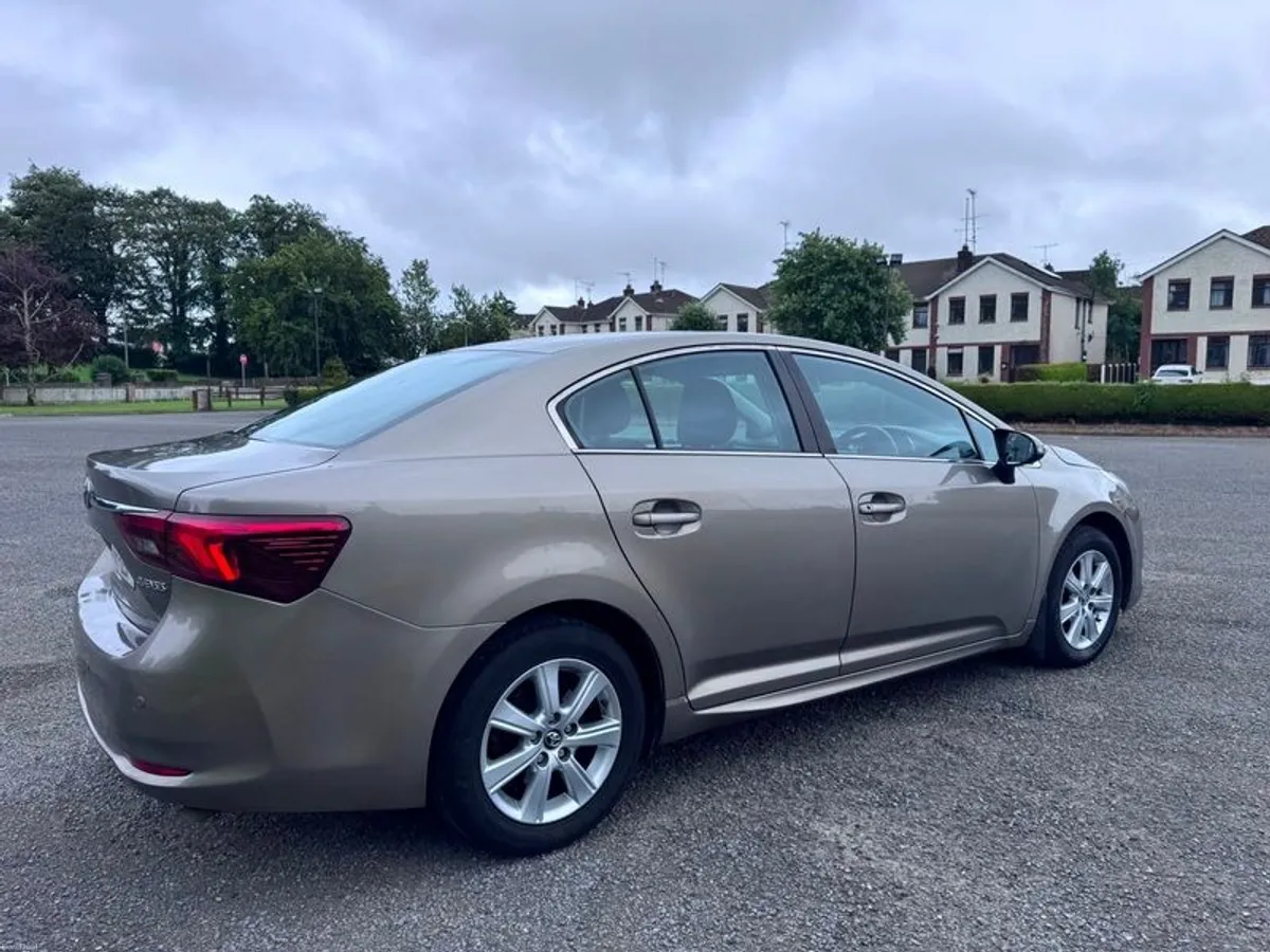 2016 Toyota Avensis - Image 2
