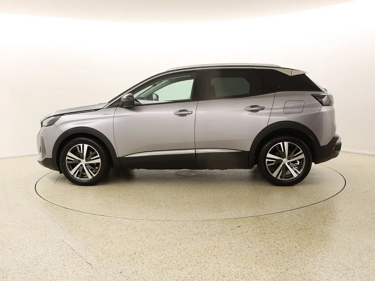 2023 Peugeot 3008 1.6 PHEV 225BHP ALLURE PREM AUTO - Image 4