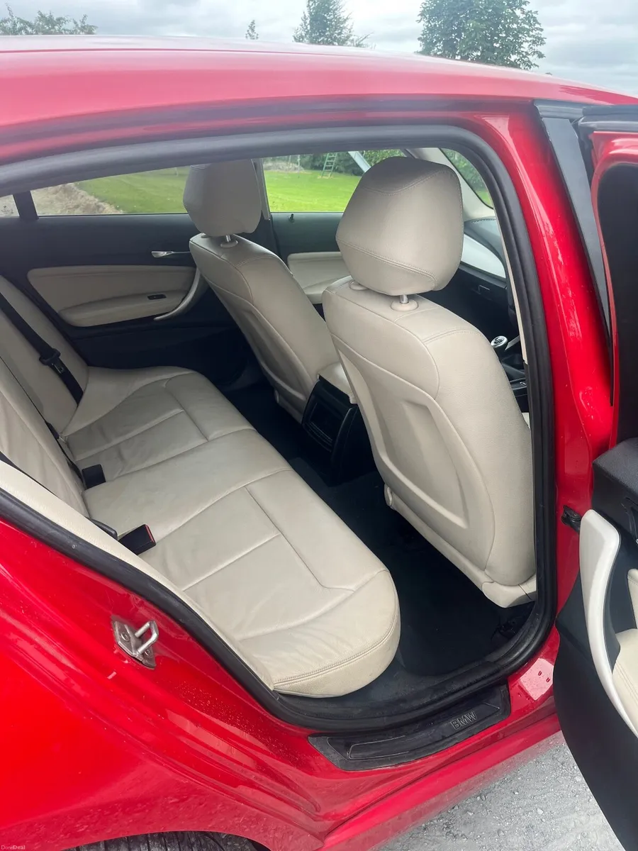 BMW 1 Series 2015 - Image 2