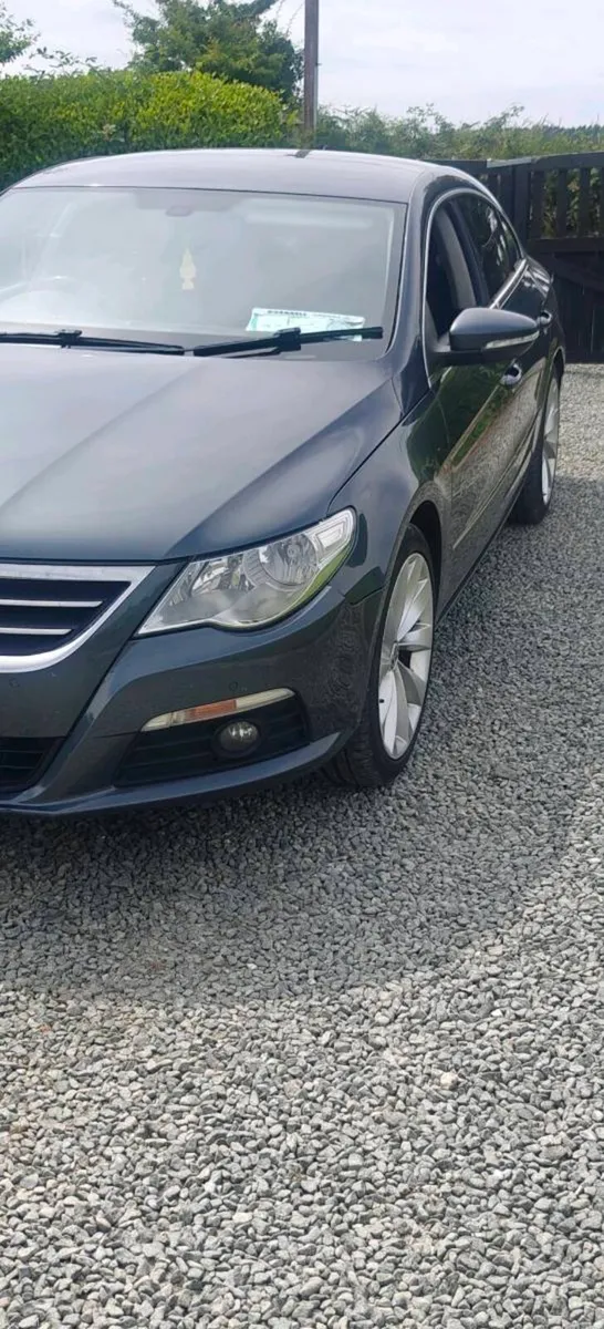 Volkswagen Passat CC - Image 2
