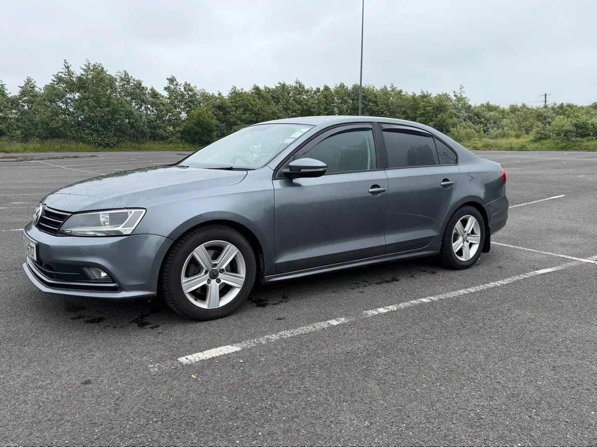 Volkswagen Jetta 2015 - Image 6