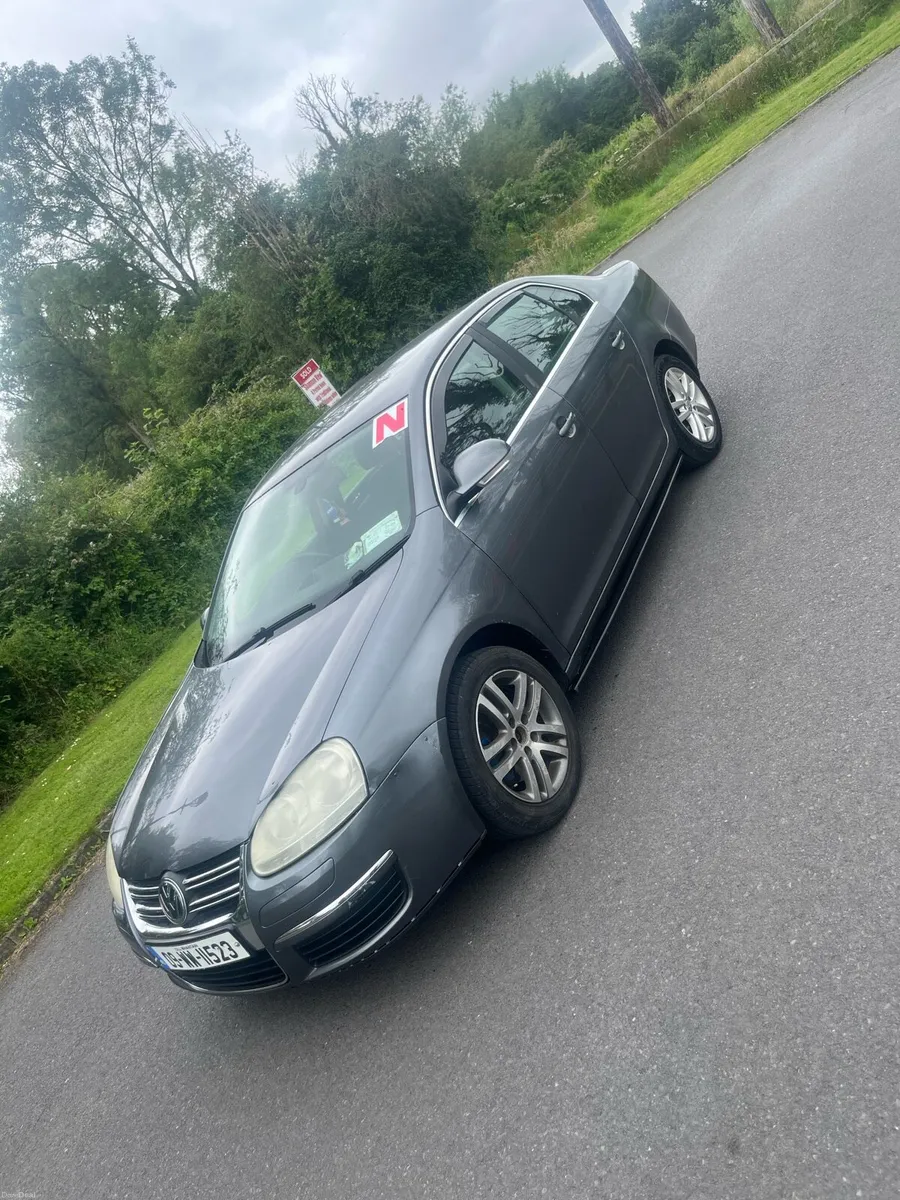 Volkswagen Jetta - Image 2
