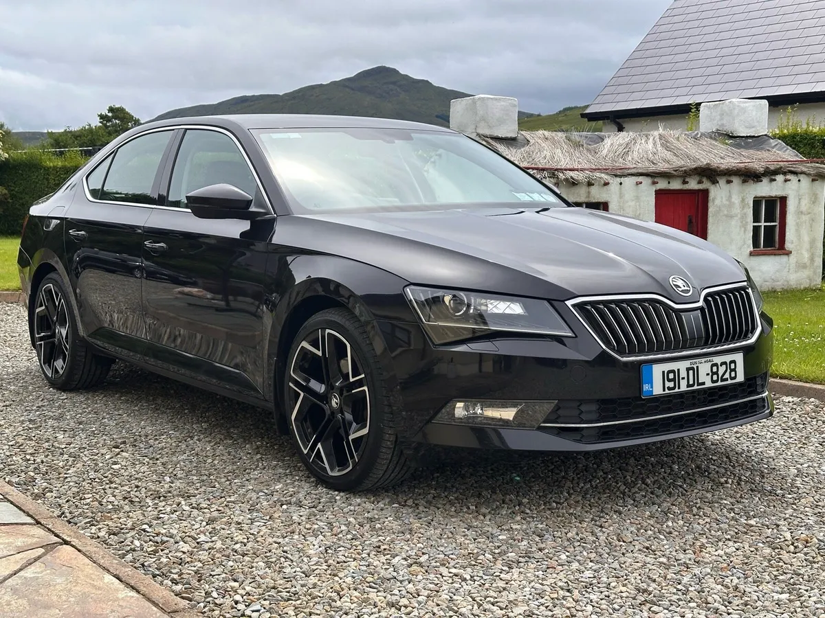 2019 Skoda Superb 2.0TDI Low KM - Image 2