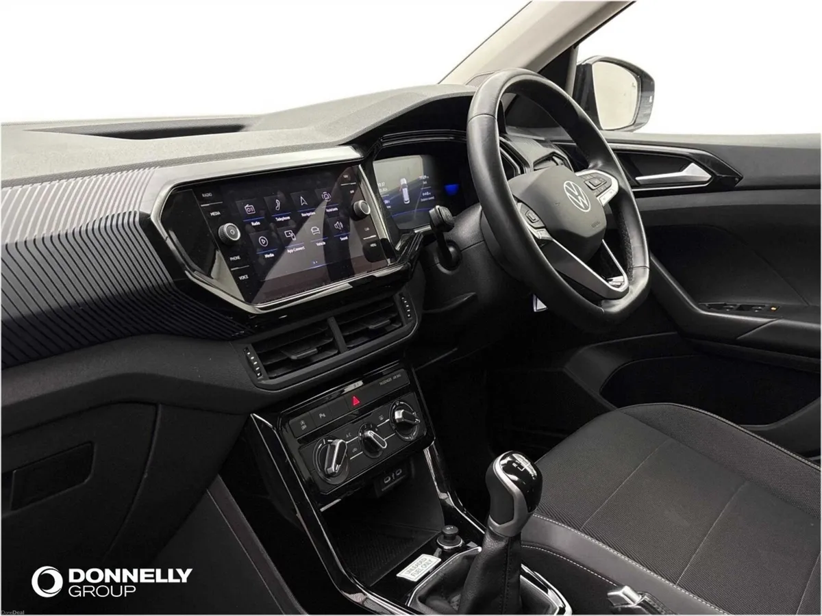 Volkswagen T-cross Estate Black Edition - Image 2
