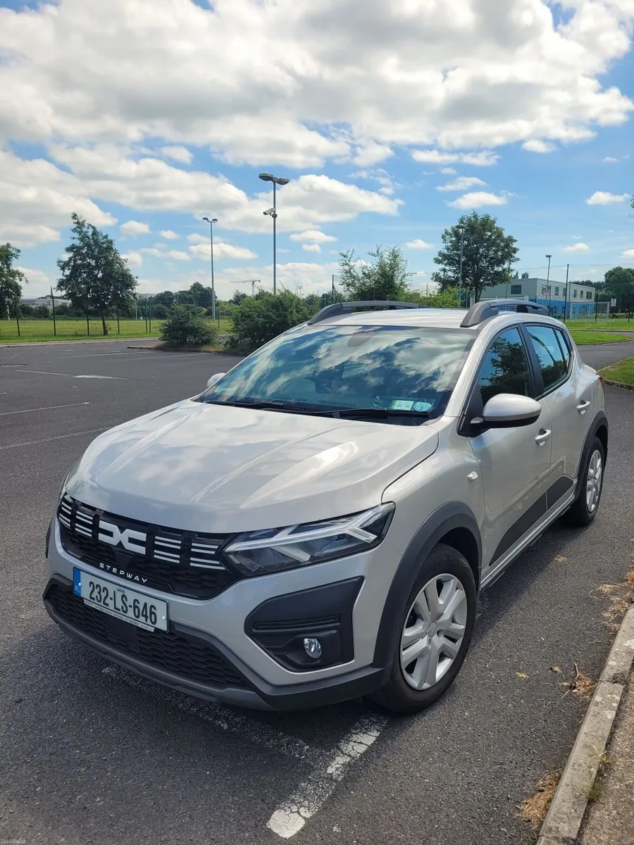 Dacia Sandero Stepway TCe 90 Expression - Image 1