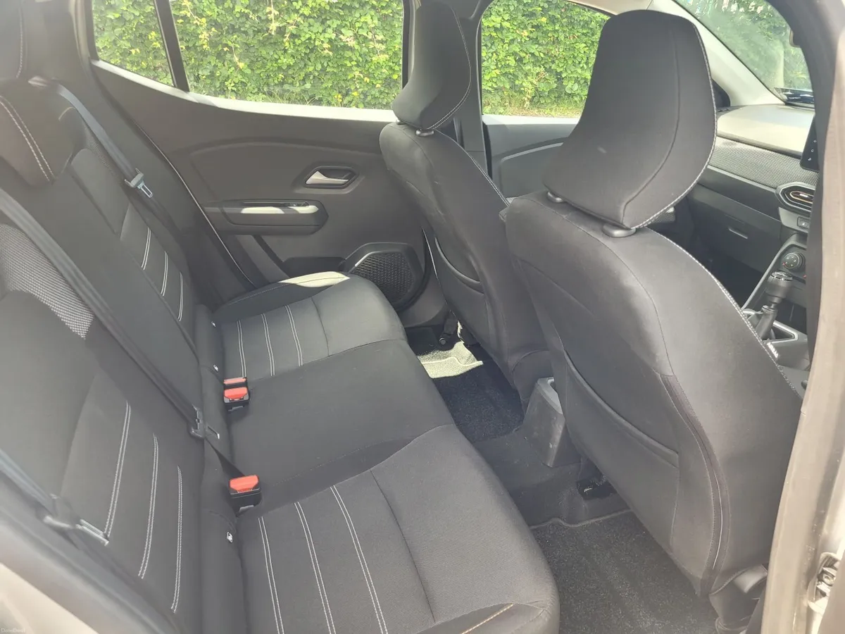 Dacia Sandero Stepway TCe 90 Expression - Image 3