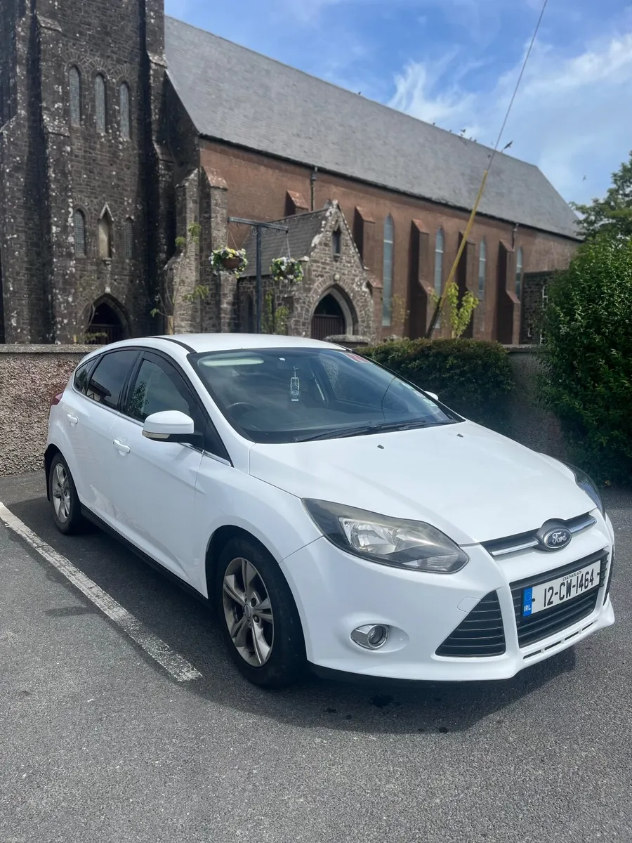 Ford Focus 2012 - Image 2