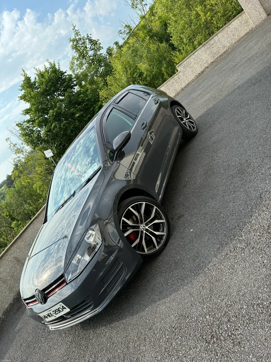 141 VOLKSWAGEN GOLF - Image 1