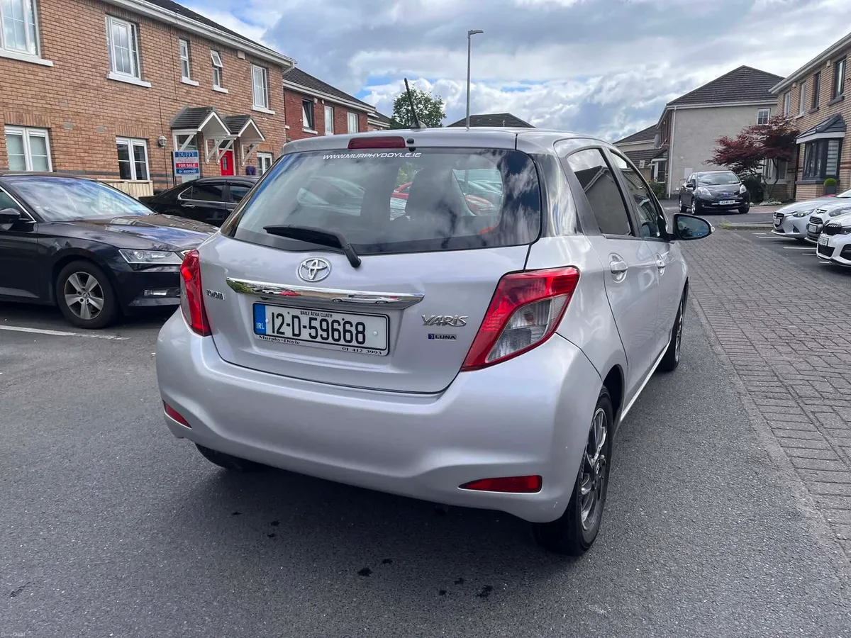 Toyota Yaris 2012 1l Petrol Hatchback - Image 2