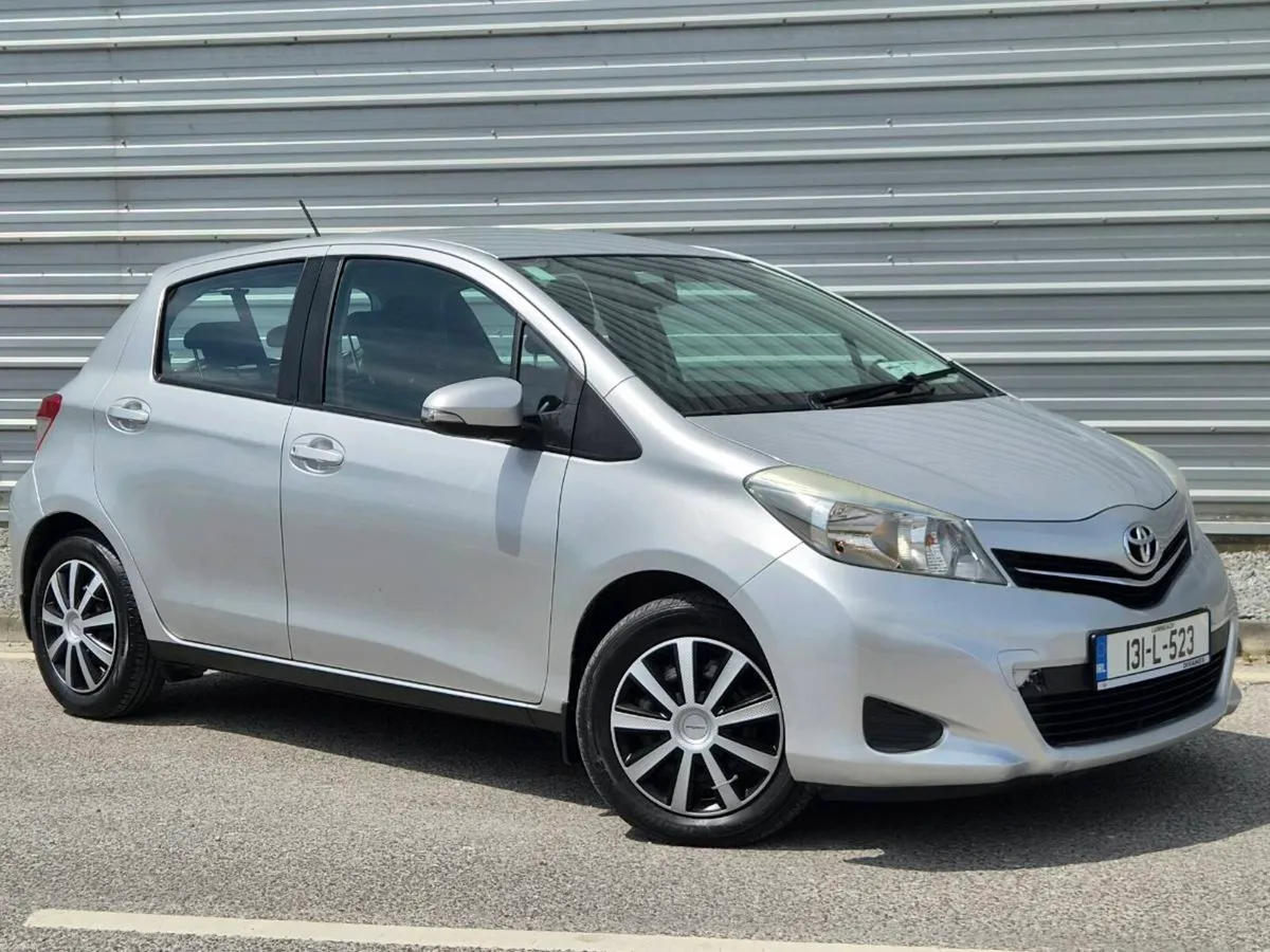 2013 Toyota Yaris Automatic - Image 3