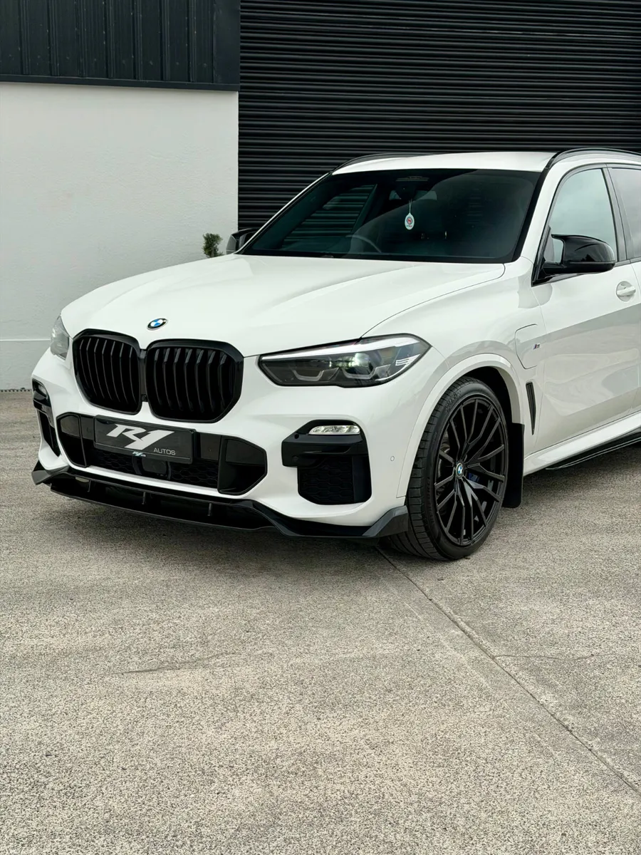 202 BMW X5 MSPORT MEGA SPEC MPERFORMANCE - Image 3