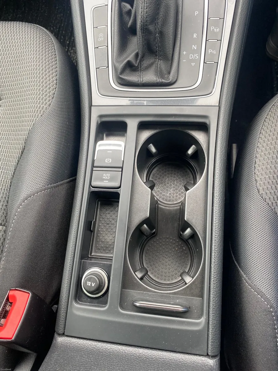 Volkswagen Golf 2020 - Image 2