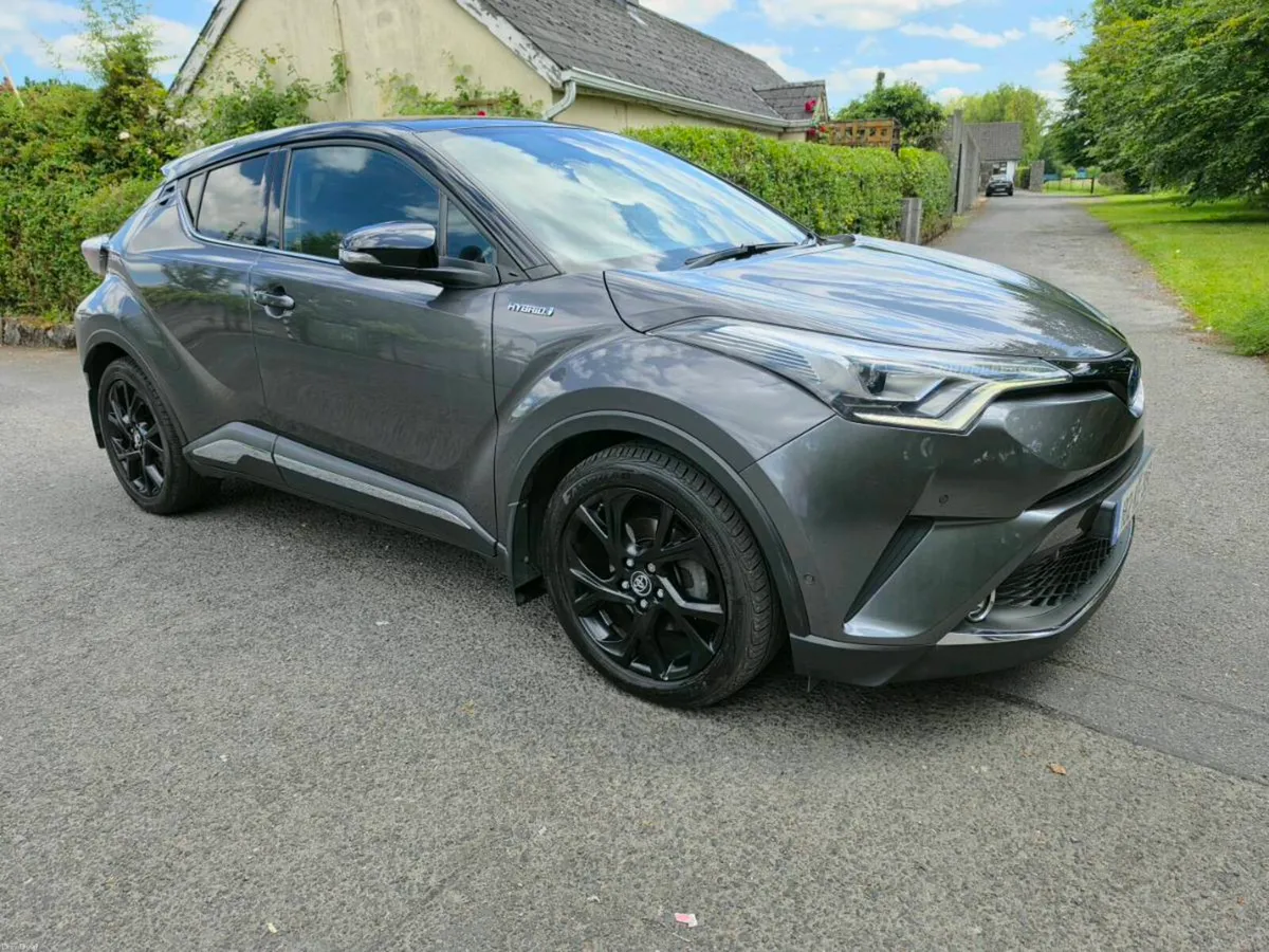 🚘Toyota C-HR Hybrid For Sale🚘 - Image 3