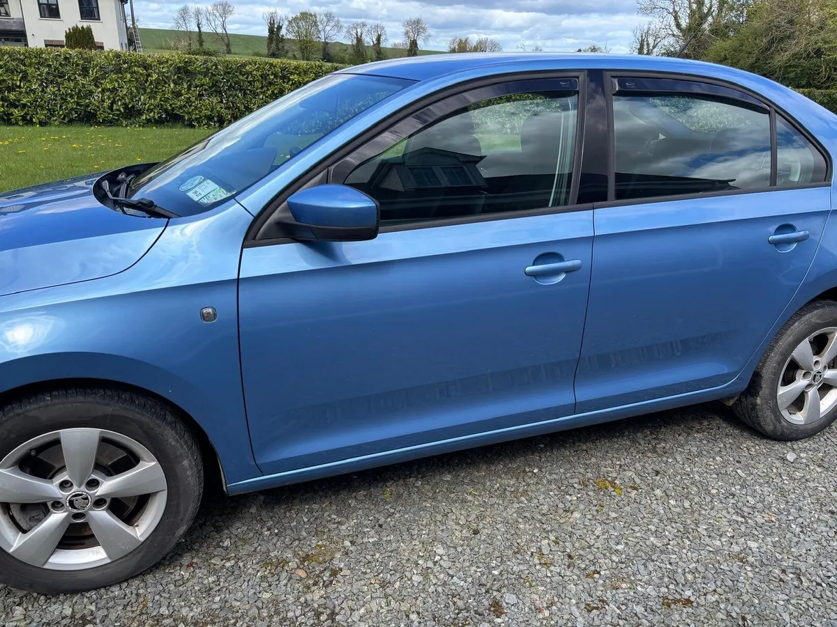 Skoda Rapid  2015 - Image 3
