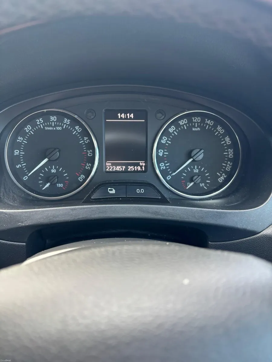 Skoda Rapid  2015 - Image 4
