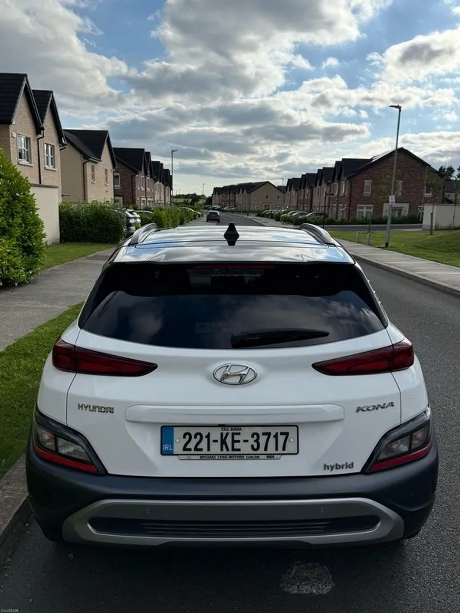 2022 Hyundai Kona - Image 3