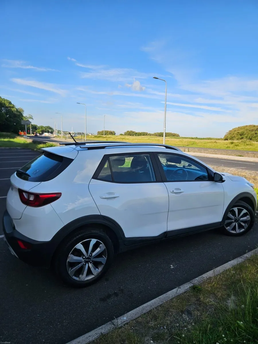 Kia Stonic 2022 - Image 2