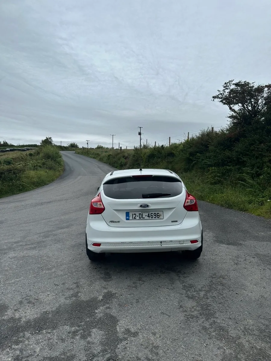 Ford Focus - Image 2