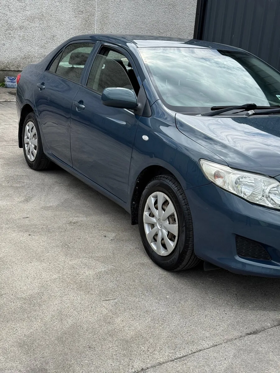 Toyota Corolla 2007 - Image 1