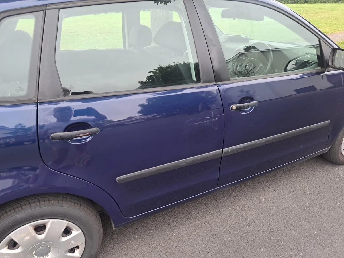 Volkswagen Polo - Image 4