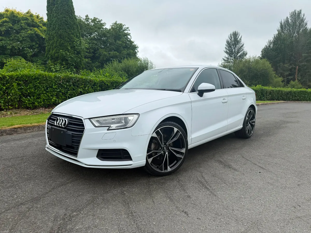 AUDI A3 SALOON 1.4 TFSI AUTO 2017 - Image 2
