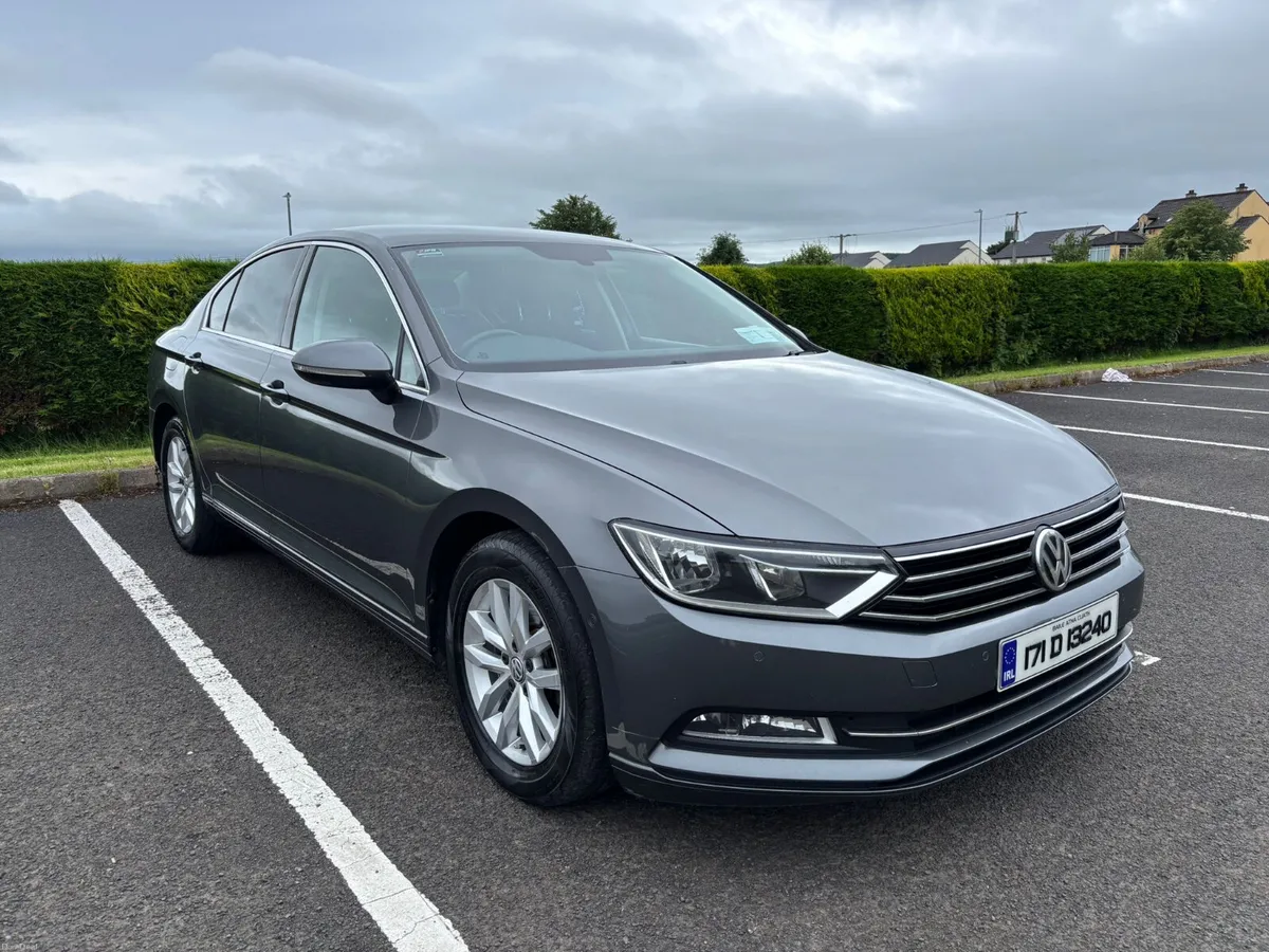 Volkswagen Passat 2017 comfort line - Image 1
