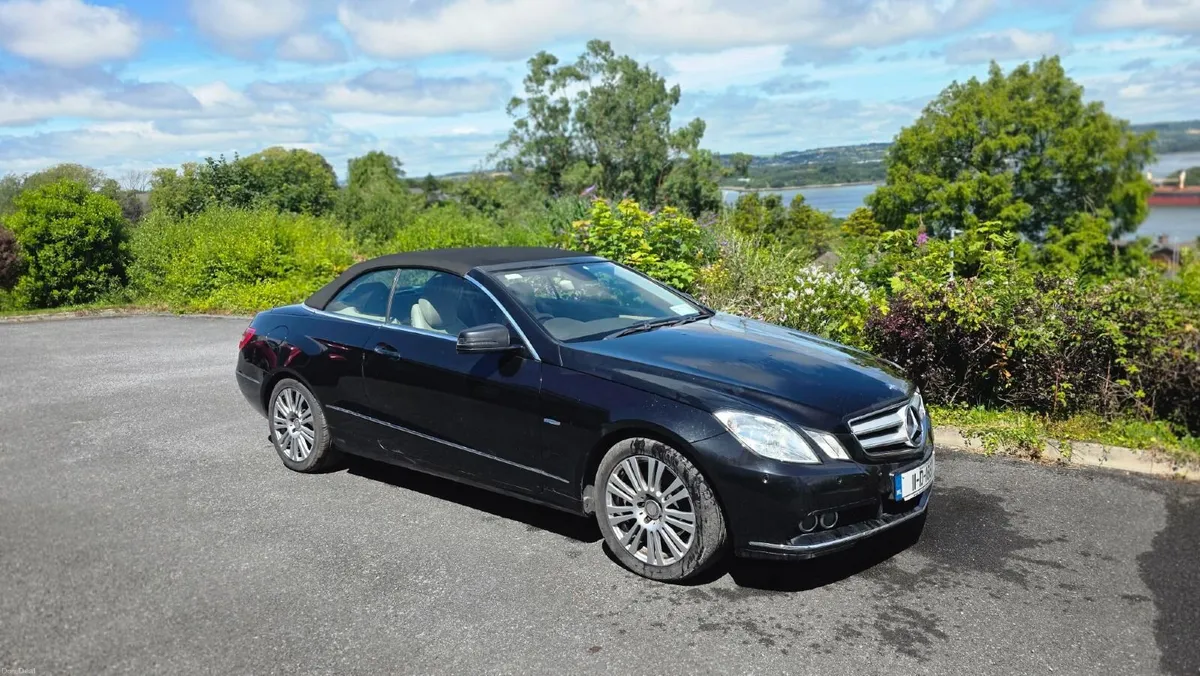 Mercedes-Benz E-Class 2011 Convertible Tiptronic - Image 6