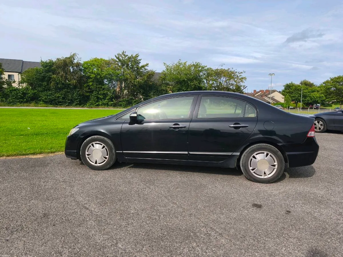 Honda Civic 2008 - Image 2
