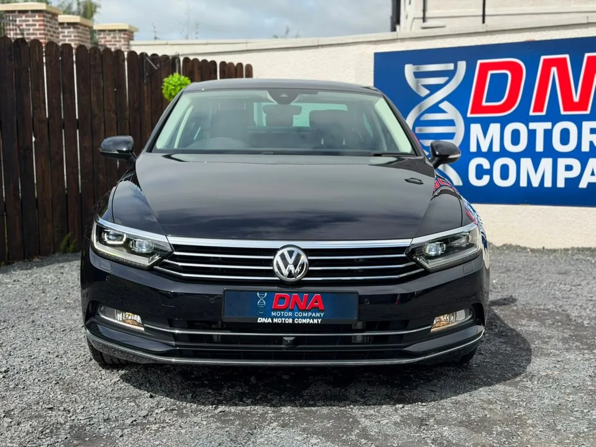 Volkswagen Passat SHOWROOM CONDITION - HIGHLINE - - Image 2