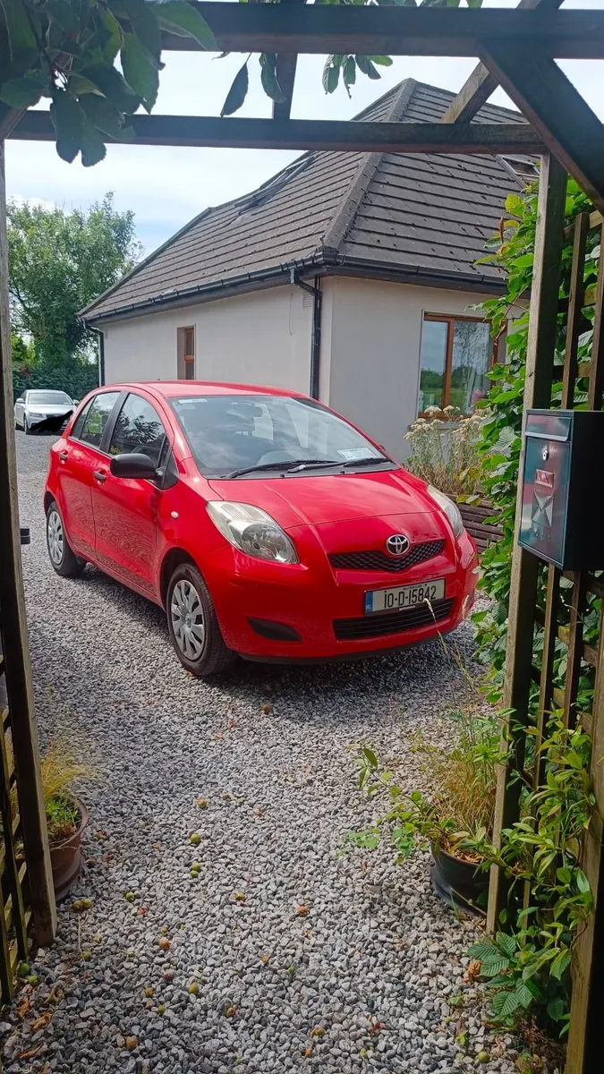 2010 Toyota Yaris 1.0 Petrol – 5 Door Hatchback - Image 2