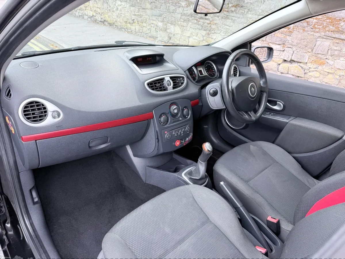 Renault Clio 1.2 Petrol RIP CURL ED NCT 02/27 - Image 3
